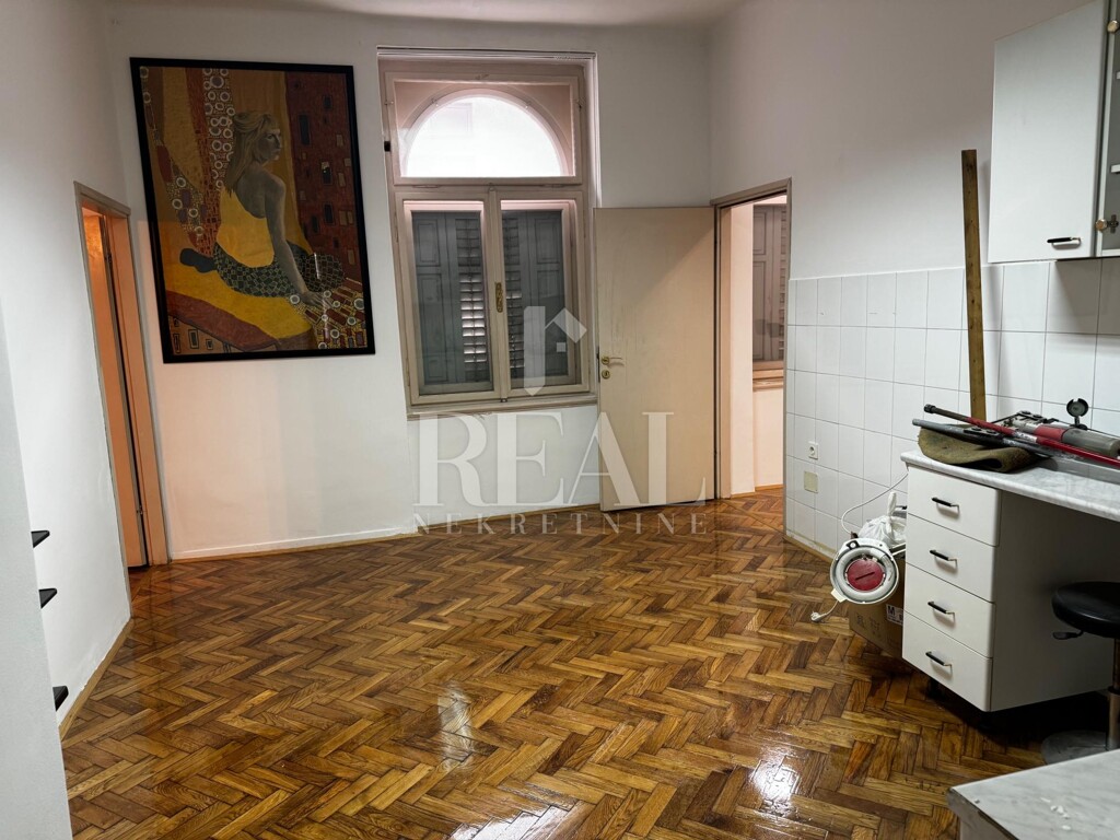 Image 6151888 - 1