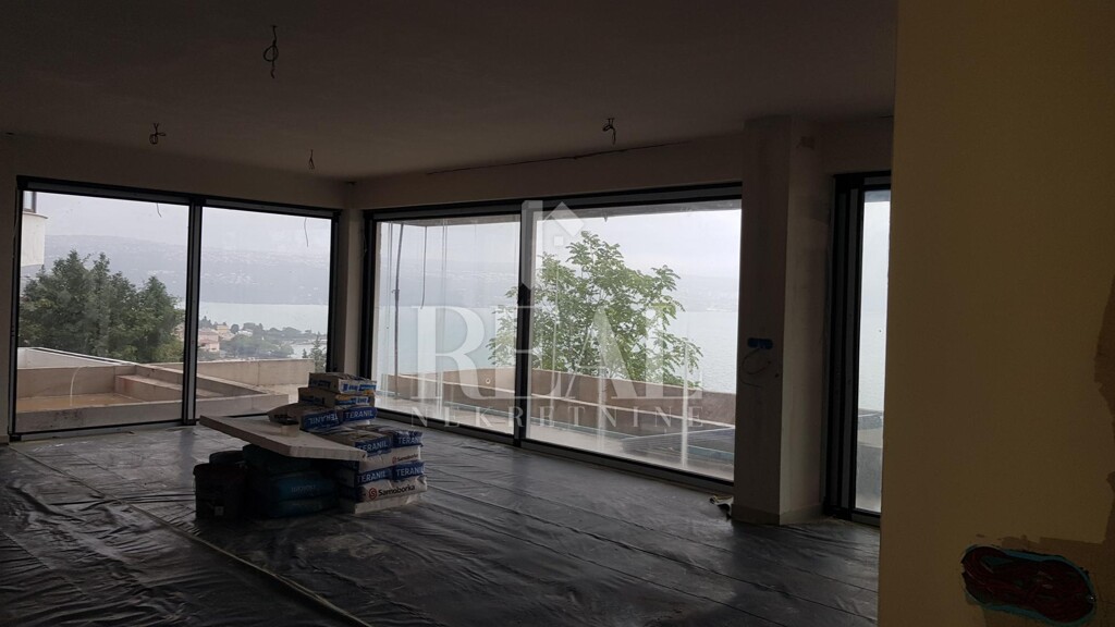 Image 6152187 - 2