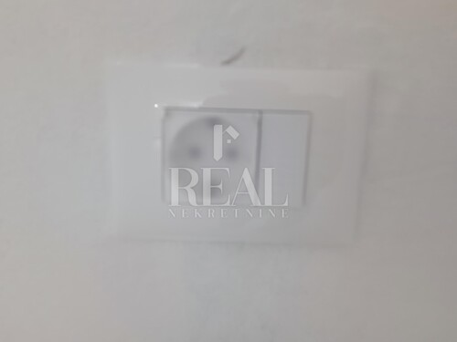 Thumbnail 6152213 - 11