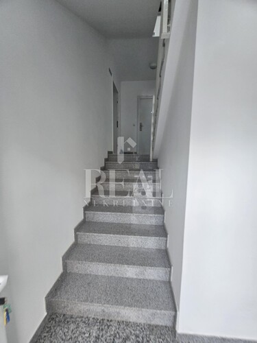 SAMO KOD NAS Kuća sa 7 apartmana ,2S+DB sa balkonom,55m2