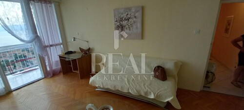 Thumbnail 6152294 - 5