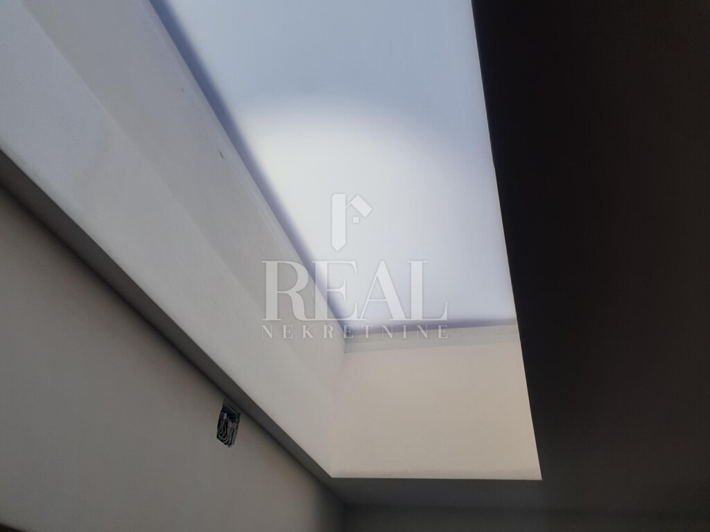 Image 6152298 - 6