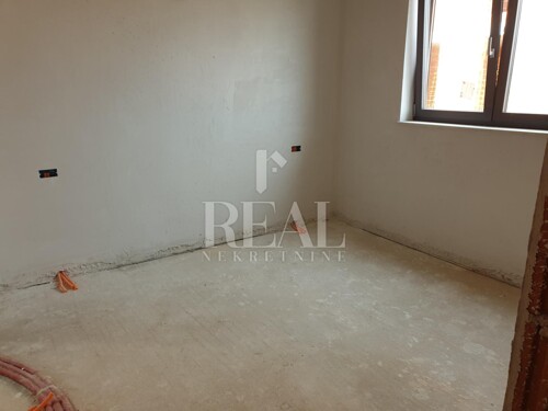 Thumbnail 6152309 - 6