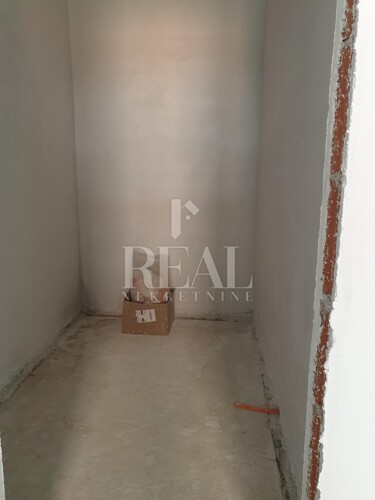 Thumbnail 6152309 - 8