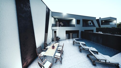 Thumbnail 6152312 - 6