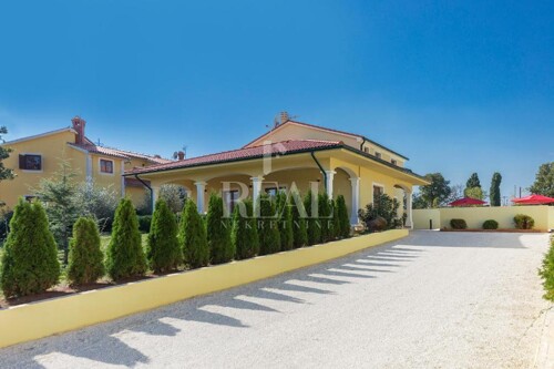 Istra,Vodnjan kuća 254m2 ,bazen,1027m2 zemljišta, mirna loka