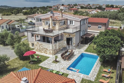 Istra,Jadreški kuća za odmor sa tri odvojena stana,bazen,5 k