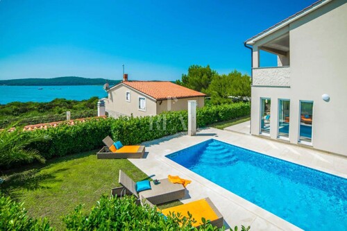 Istra-Pomer Villa 70m od mora sa pogledom