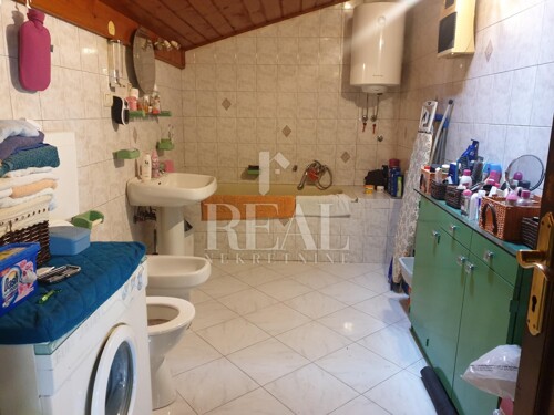 Thumbnail 6152399 - 10