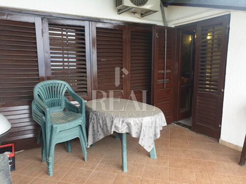 Thumbnail 6152399 - 3