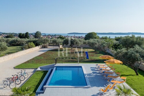 FAŽANA ,JEDINSTVENA PRILIKA ,prekrasna Villa ,zemljište 2237