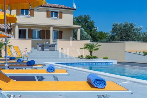 Thumbnail 6152450 - 6