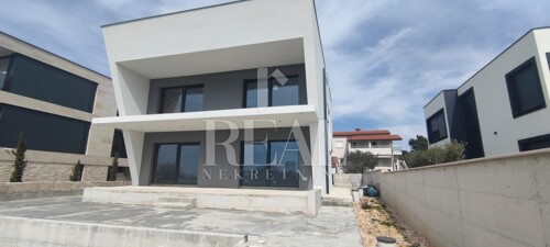 Medulin Villa 285m2 sa fantastičnim pogledom i krovnom tera
