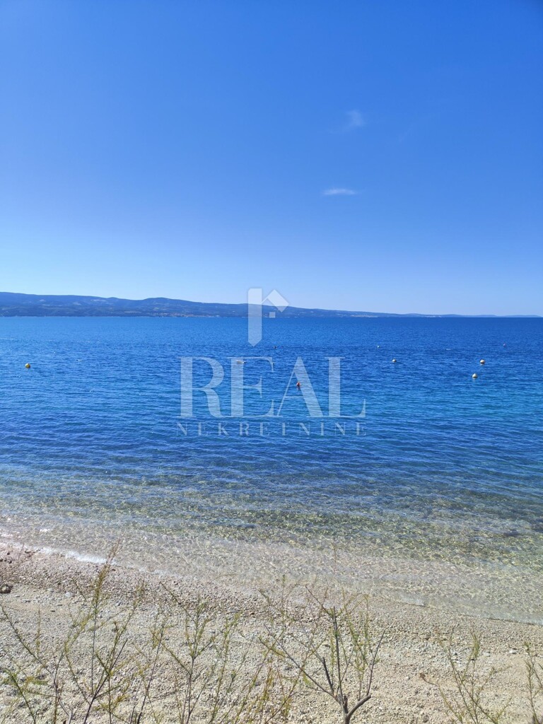 Image 6152468 - 2