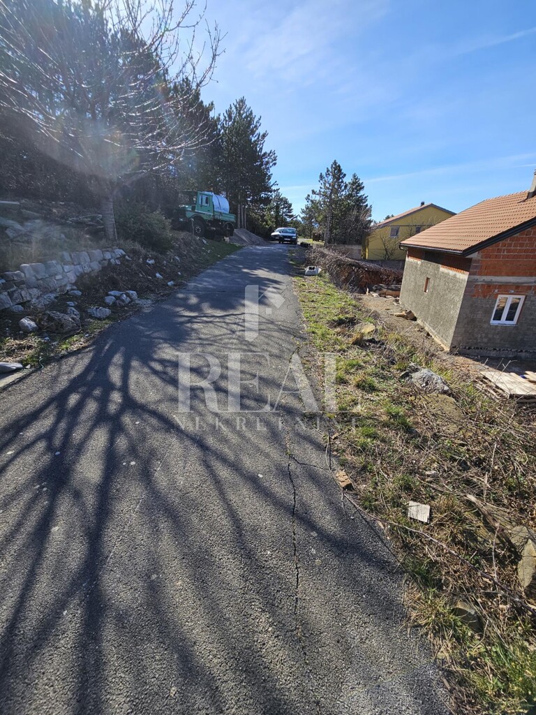Image 6152472 - 9