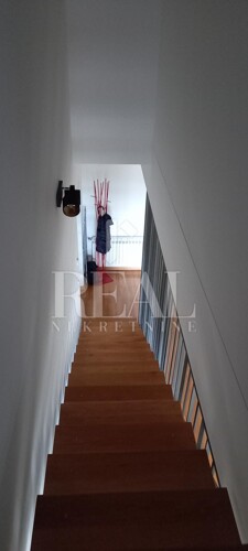 Thumbnail 6152505 - 11