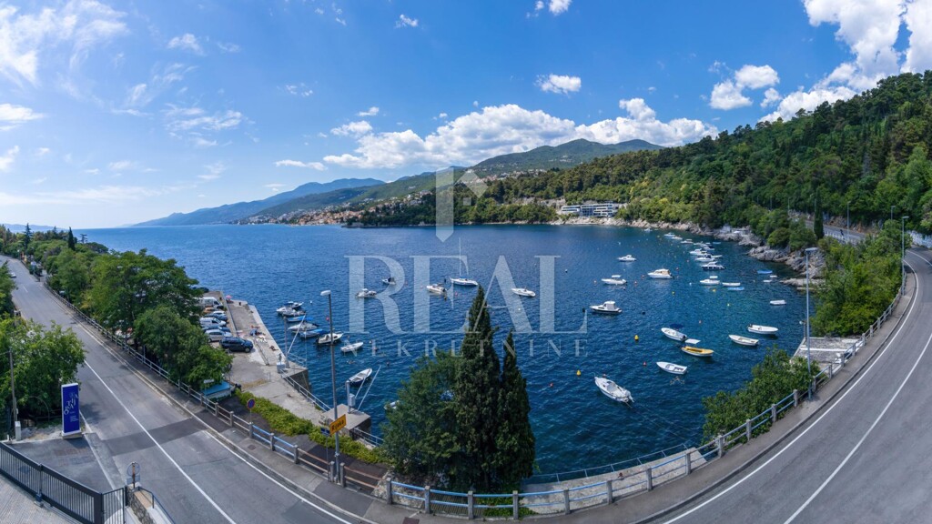 Image 6152556 - 8