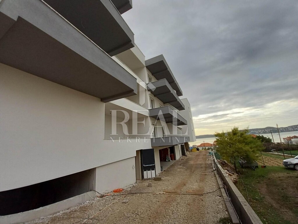 Image 6152600 - 1