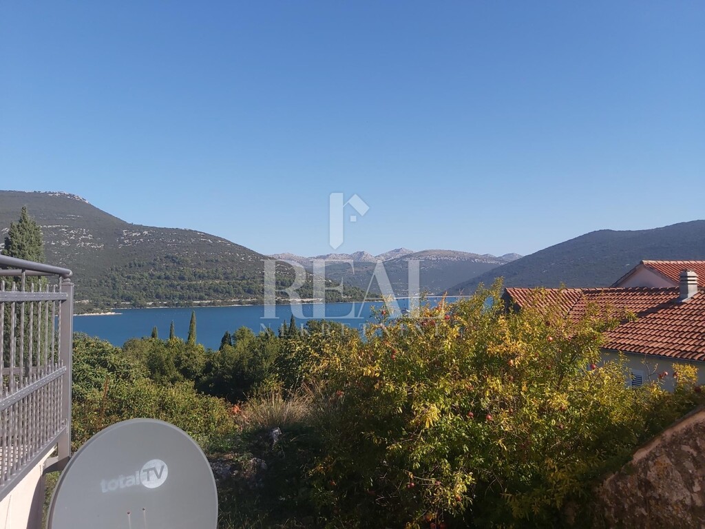 Image 6152644 - 2
