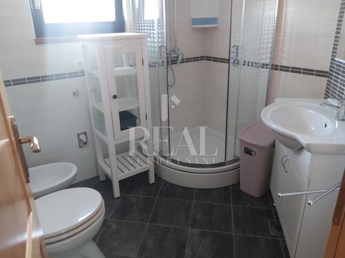 Thumbnail 6152665 - 9