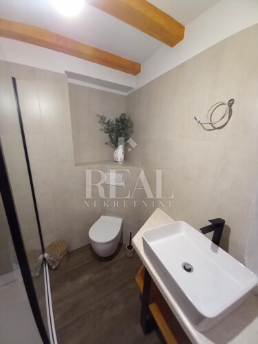 Thumbnail 6152673 - 25