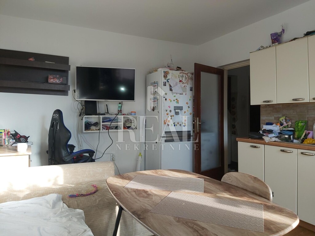 Image 6152761 - 4