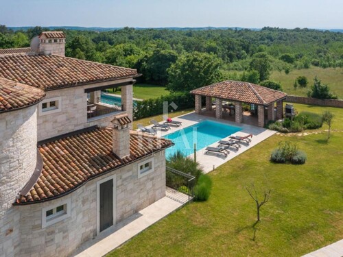 Kringa kamena villa 175m2 bazen,okućnica 1155m2!