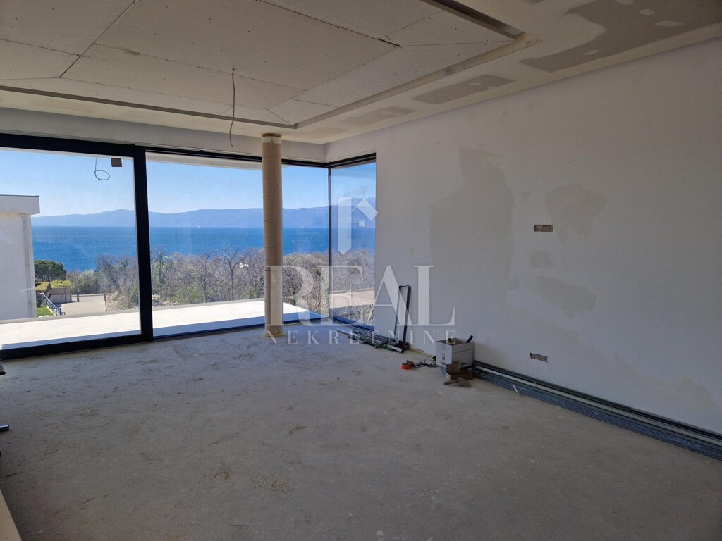 Image 6152773 - 1