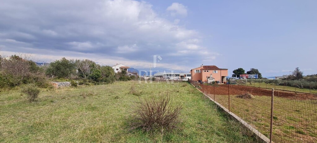 Image 6152801 - 1