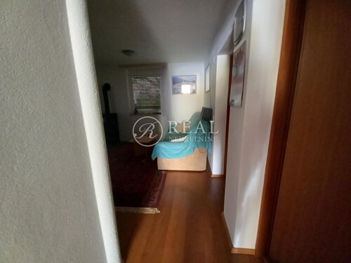 Thumbnail 6152828 - 9