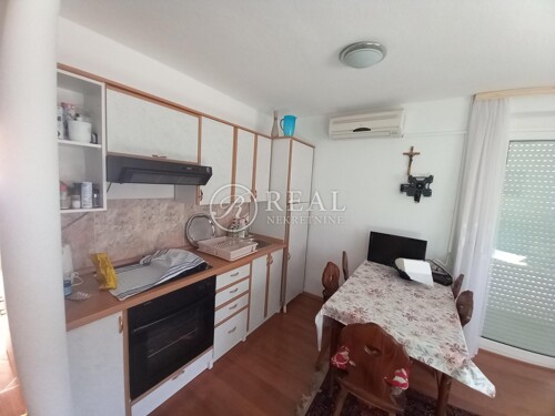 Thumbnail 6152828 - 10