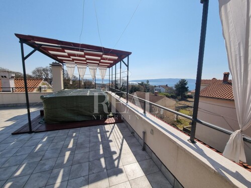 Pinezići,dvojna kuća sa bazenom i vanjskim wellnesom,4S+DB,t