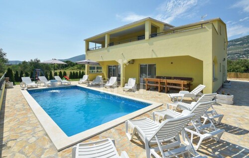 Thumbnail 6152938 - 3