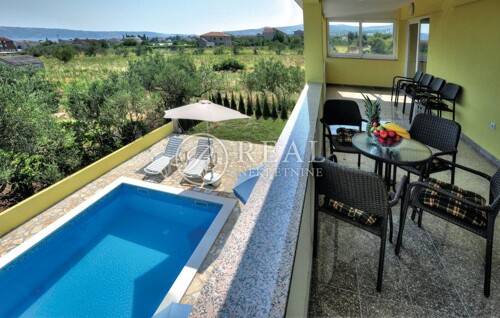 Thumbnail 6152938 - 6