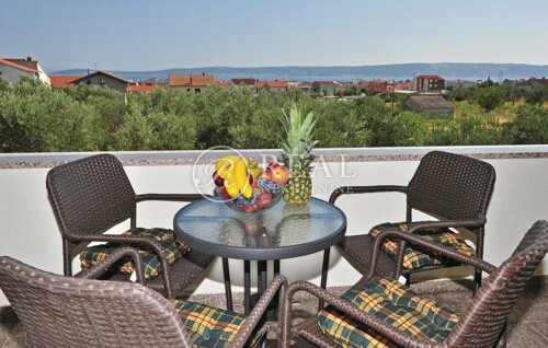 Thumbnail 6152938 - 10