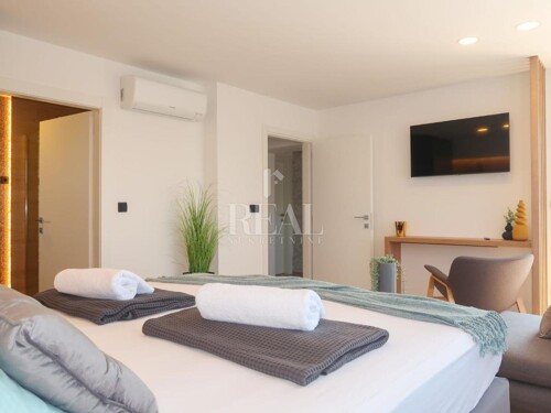 Thumbnail 6153034 - 16