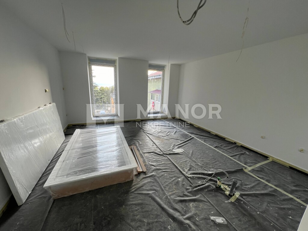 Image 6153640 - 1