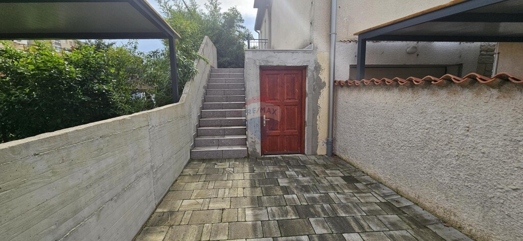 Image 6153676 - 3