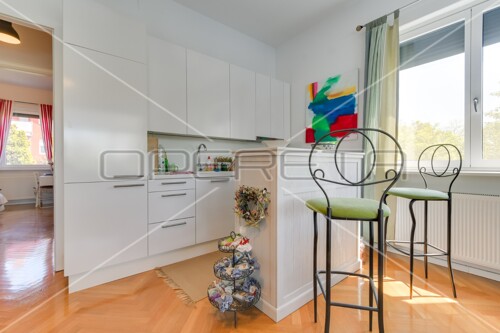 Thumbnail 6157212 - 8