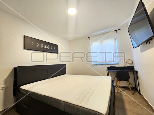 Thumbnail 6157221 - 18