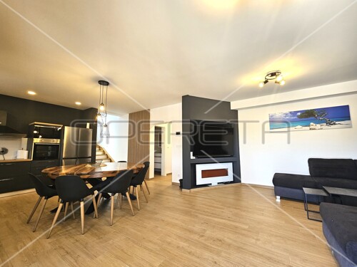 Thumbnail 6157221 - 11