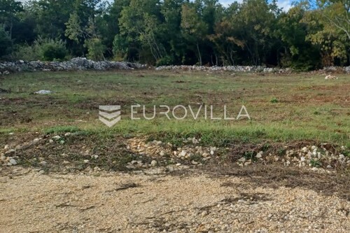 Krnica, Peruški - građevinsko zemljište s ishodovanom građevinskom dozvol...