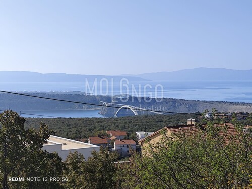 ŠMRIKA, građevinski teren od 881 m2 sa projektom