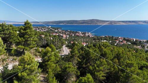 Građevinsko zemljište s pogledom, površine 1684m2, Starigrad Paklenica