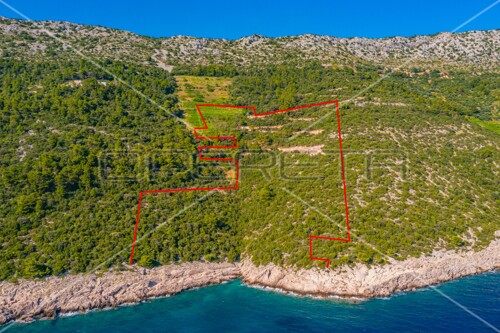 Zemljište, poljoprivredni potencijal u Potomju, 34.923 m2, Pelješac
