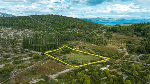 Poljoprivredno zemljište 3.370 m2, Žrnovo, Korčula