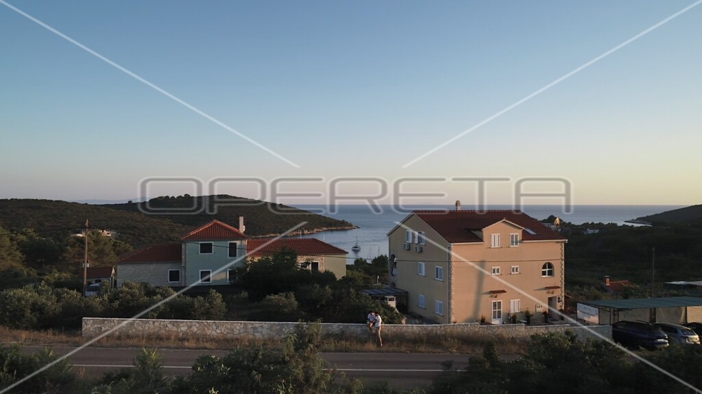 Image 6157781 - 9