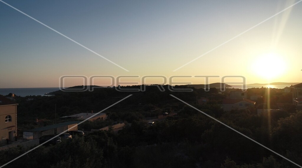 Image 6157781 - 8