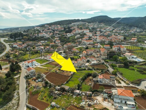 Brač, Nerežišća, građevinsko zemljište, 1.098m2