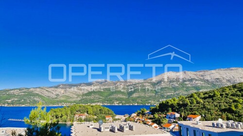 Luksuzan stan s očaravajućim pogledom i blizinom plaže La Banya